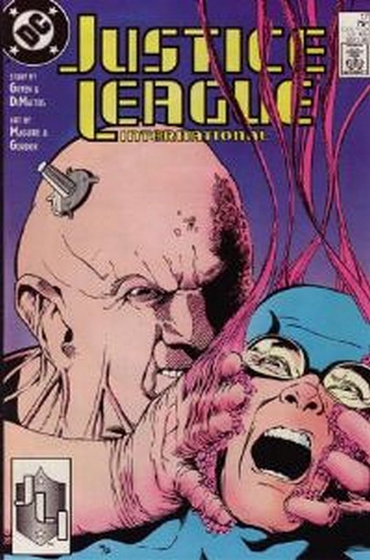 Cover of Justice League (Vol 1) #17. One of 250,000 Vintage American Comics on sale from Krypton!